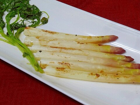 旨さ丸ごと！　「白アスパラのワイン焼き」